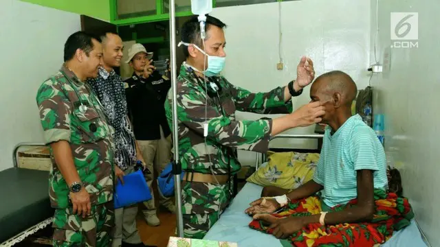 Ribuan warga Asmat menderita gizi buruk dan berakibat menyebarnya banyak penyakit.