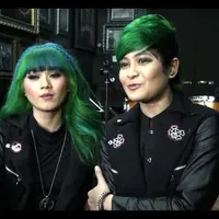 Seperti apa penampilan Dara dan Mitha yang diminta oleh para penggemar The Virgin?