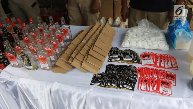 Polda Metro Jaya Sita 39.834 Botol Miras Oplosan