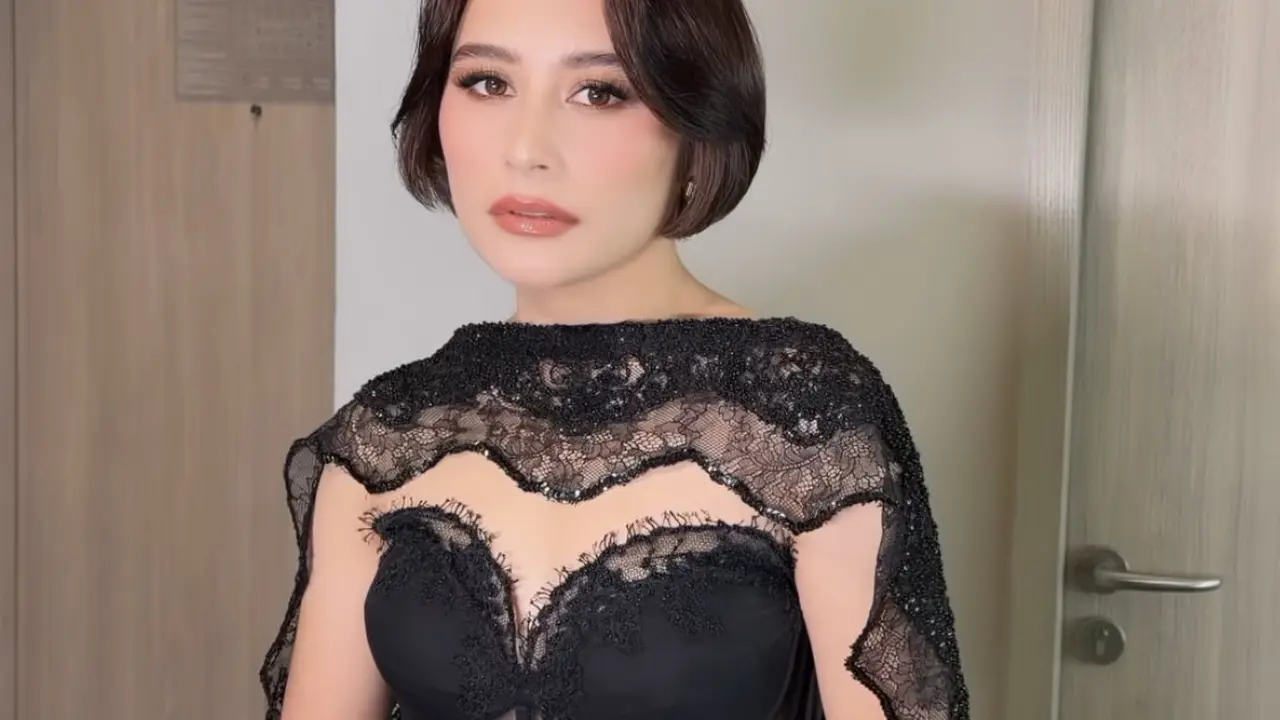 Prilly Latuconsina saat Premier Film Danur: The Last Chapter