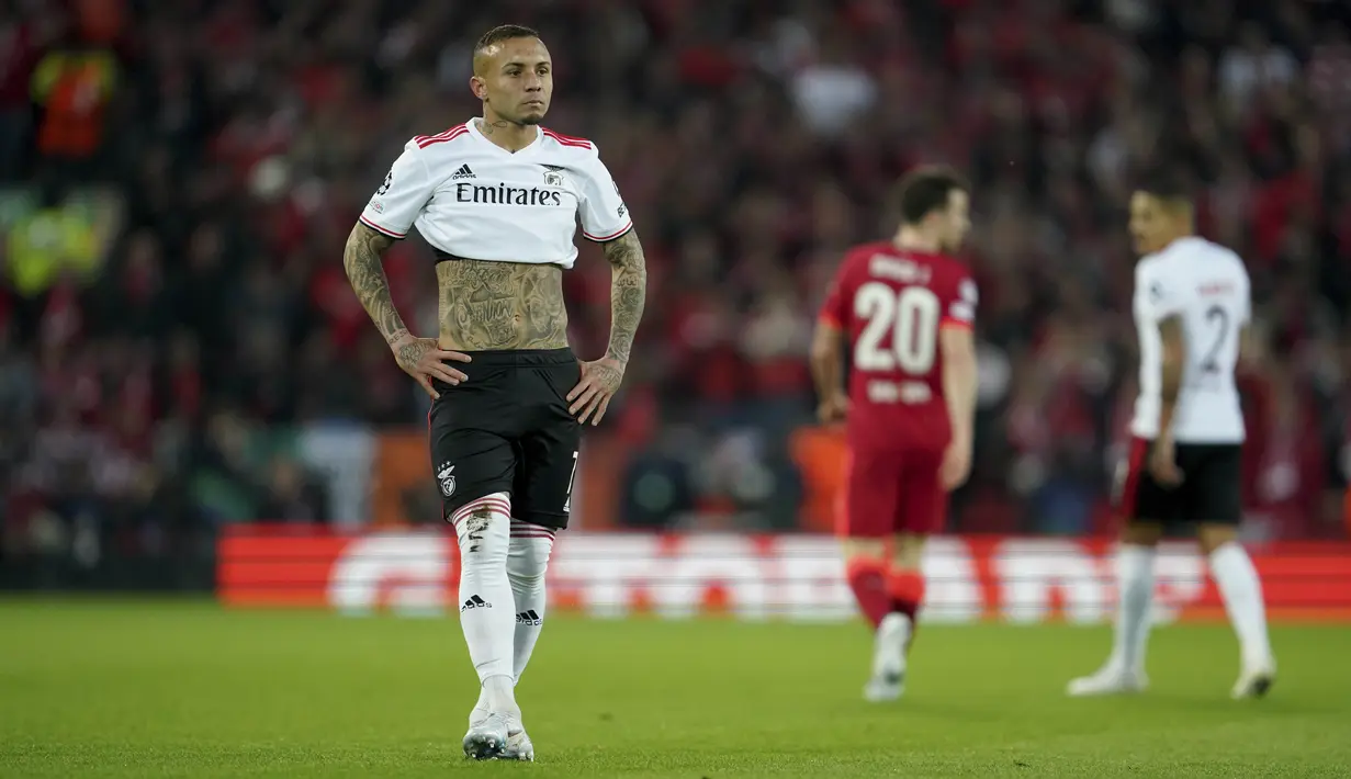 Hasil seri ini membuat Liverpool berhasil memastikan diri ke semifinal Liga Champions. Selanjutnya, The Reds akan menghadapi Villarreal di fase empat besar. (AP/Jon Super)