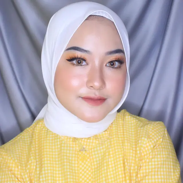 6 Potret Sahara Wanita yang Disebut Mirip Salshabilla Adriani, Bak Pinang Dibelah Dua