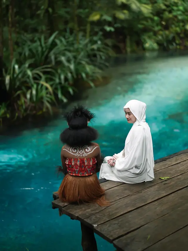 Tampil Mesra, Ini 7 Momen Liburan Dinda Hauw di Kali Biru Raja Ampat
