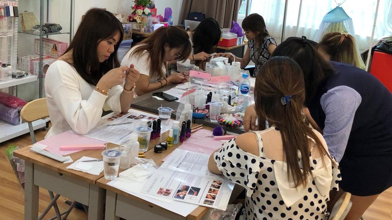 Nail Art House Gelar Mystery Box Nail Competition 2020