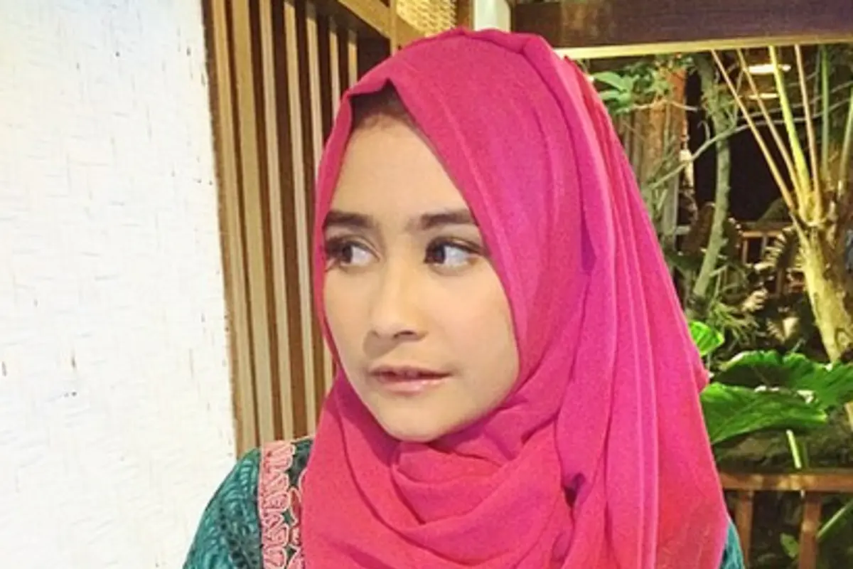 [Bintang] Prilly Latuconsina