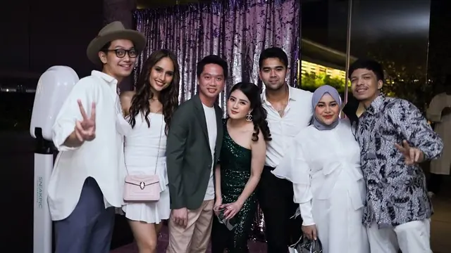 6 Potret Kevin Sanjaya dan Valencia Tanoe di Berbagai Acara Keluarga Tanoesoedibjo