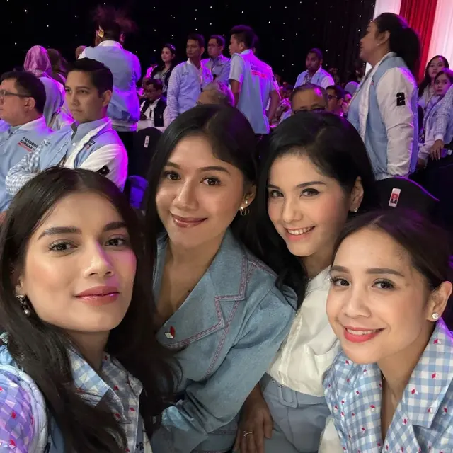 Nagita Slavina Foto Bareng Para Mantan Ratu Kecantikan dari Barisan Pendukung Prabowo-Gibran, dari Annisa Pohan hingga Erina Gudono