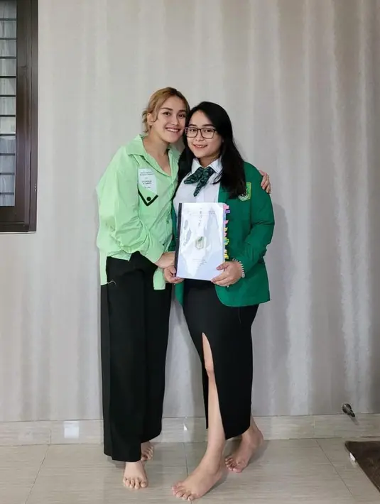 Keluarga Ayu Ting Ting (Instagram/ayutingting92)