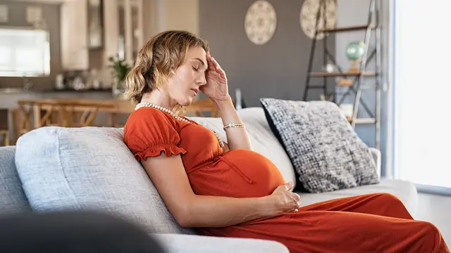 ilustrasi ibu hamil pusing