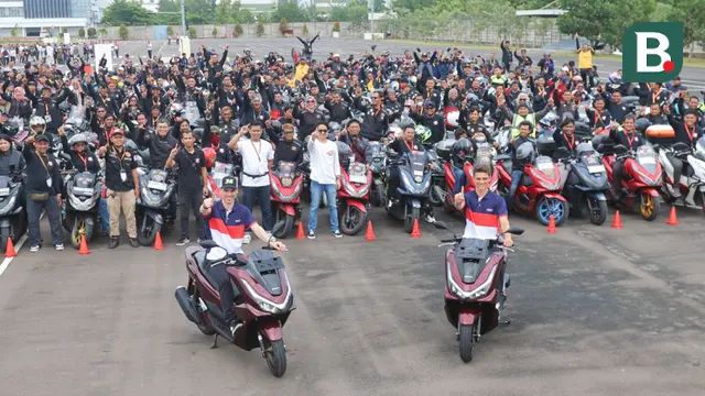 Pebalap Honda Racing Team di MotoGP Joan Mirr dan Luca Marini