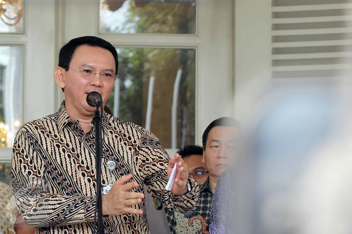 20150702-Ahok Resmikan Kegiatan Operasi Pasar Artha Graha Peduli-Jakarta-Ahok 2