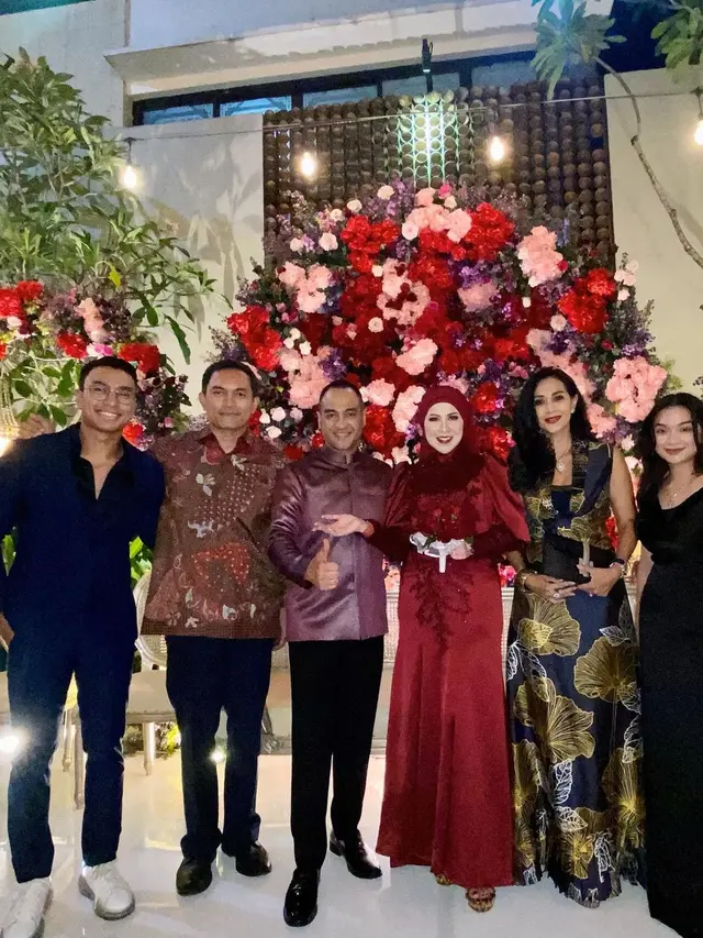 Syukuran Pernikahan Venna Melinda dan Ferry Irawan