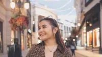 6 Potret Lemari Mewah Prilly Latuconsina, Koleksi Tasnya Curi Perhatian