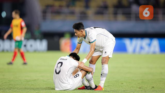 Foto: Ekspresi Pemain Timnas Indonesia U-17 Setelah Dikalahkan Maroko di Laga Pamungkas Grup A Piala Dunia U-17 2023