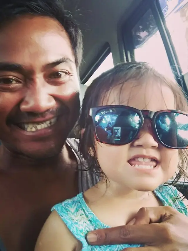 Pernikahannya Sempat Viral, Ini 6 Momen Manis Bayu Kumbara dan Anak