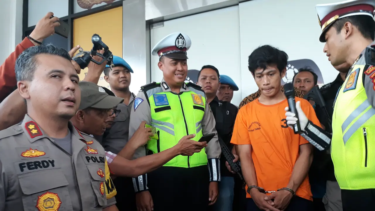 Adi Saputra
