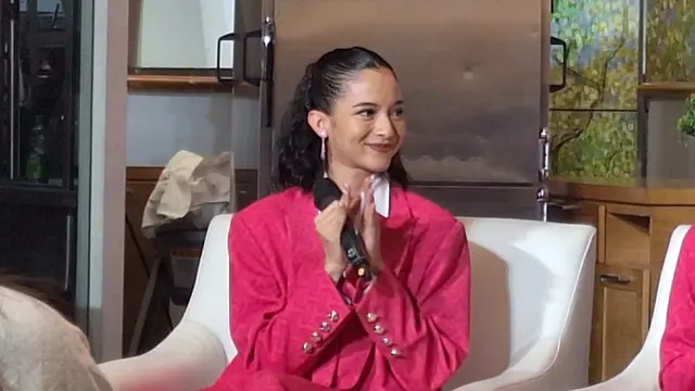 Buttonscarves Perkenalkan 4 Brand Ambassador Terbaru, Ada Putri Marino hingga Halima Aden! (Virlia Sakina Ramada)