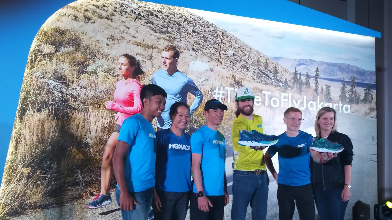 Hoka One One