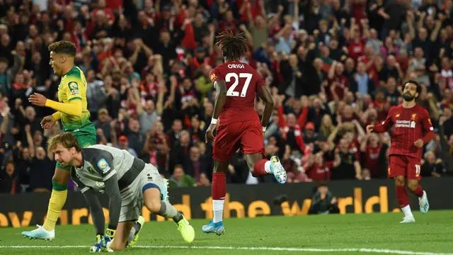 FOTO: Awali Premier League, Liverpool Hajar Norwich