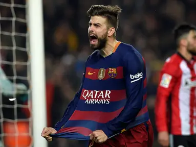 Ekspresi Gerard Pique setelah mencetak gol ketiga Barcelona ke gawang Athletic Bilbao dalam pertandingan leg kedua perempat final Copa del Rey di Stadion Camp Nou, Barcelona, Kamis (28/1/2016) dini hari WIB. (AFP/Lluis Gene)