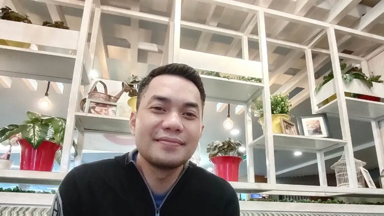 6 Potret Sirajuddin Mahmud, Pria yang Dikabarkan Kekasih Zaskia Gotik