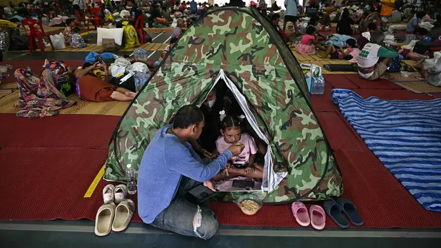 Ratusan Orang Mengungsi Sementara