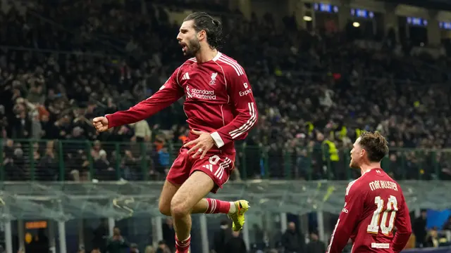Foto: Penalti Dominik Szoboszlai Jadi Pembeda, Liverpool Jinakkan Inter Milan di Liga Italia