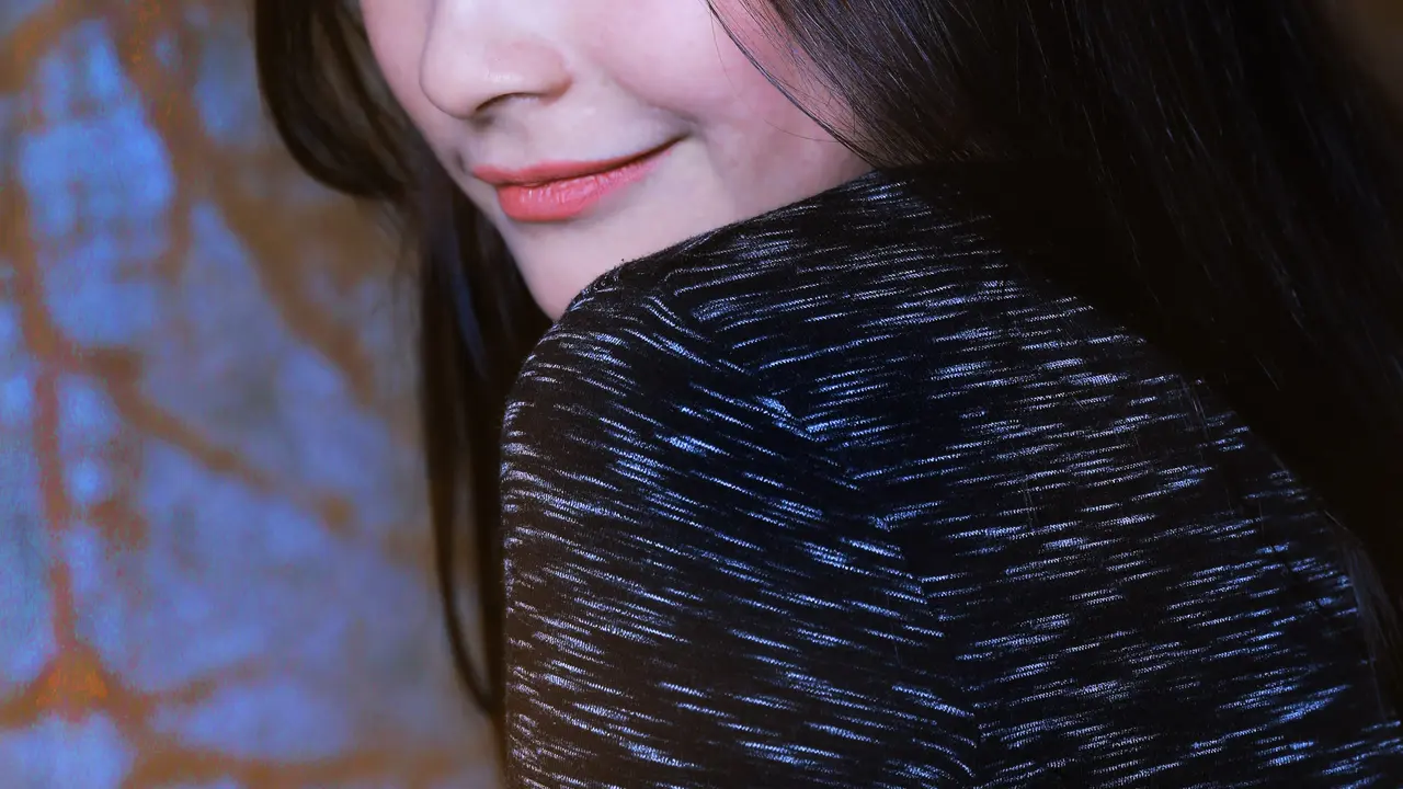 Prilly Latuconsina