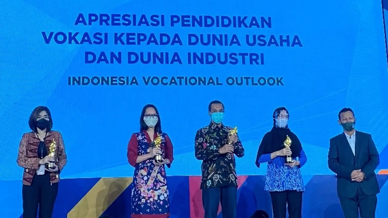 Apresiasi dari Kementerian Pendidikan dan Kebudayaan (Kemendikbud) diberikan kepada PT Astra Daihatsu Motor (ADM)
