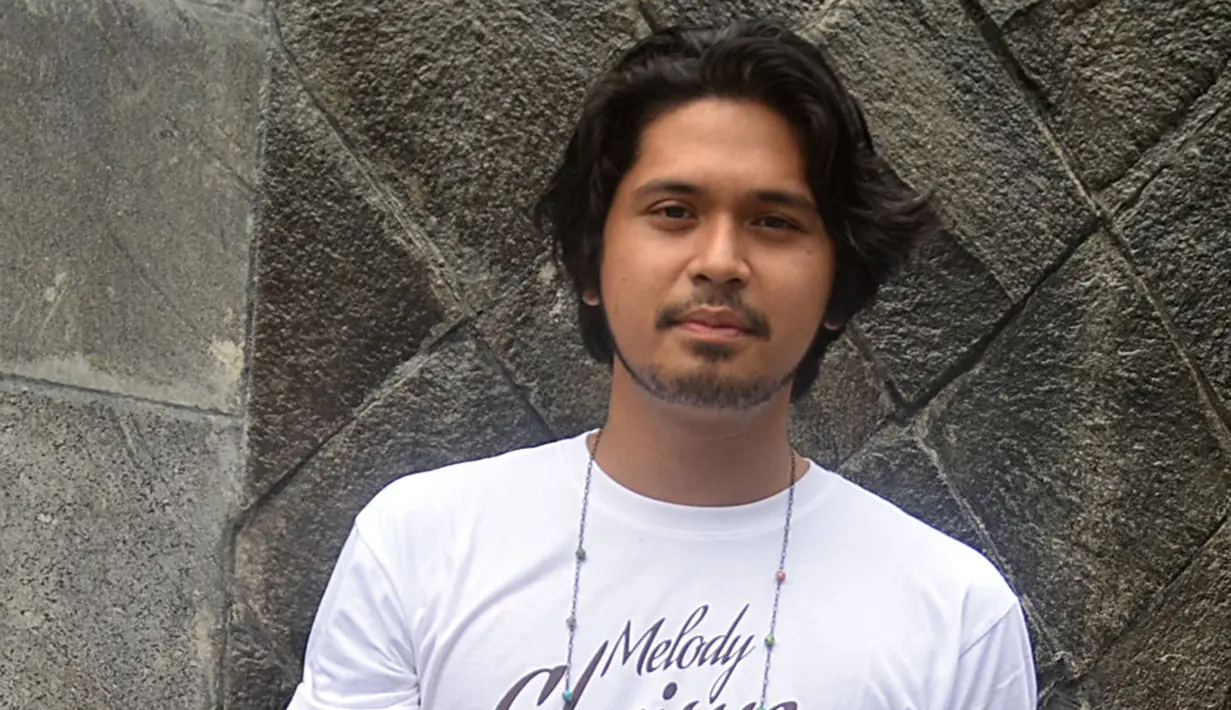 Penyanyi muda Petra Sihombing terlibat dalam proyek album 'Melody Chrisye'. Ia mengaransemen ulang lagu Pagi dari album yang dirilis pada 1996. (Deki Prayoga/Bintang.com)