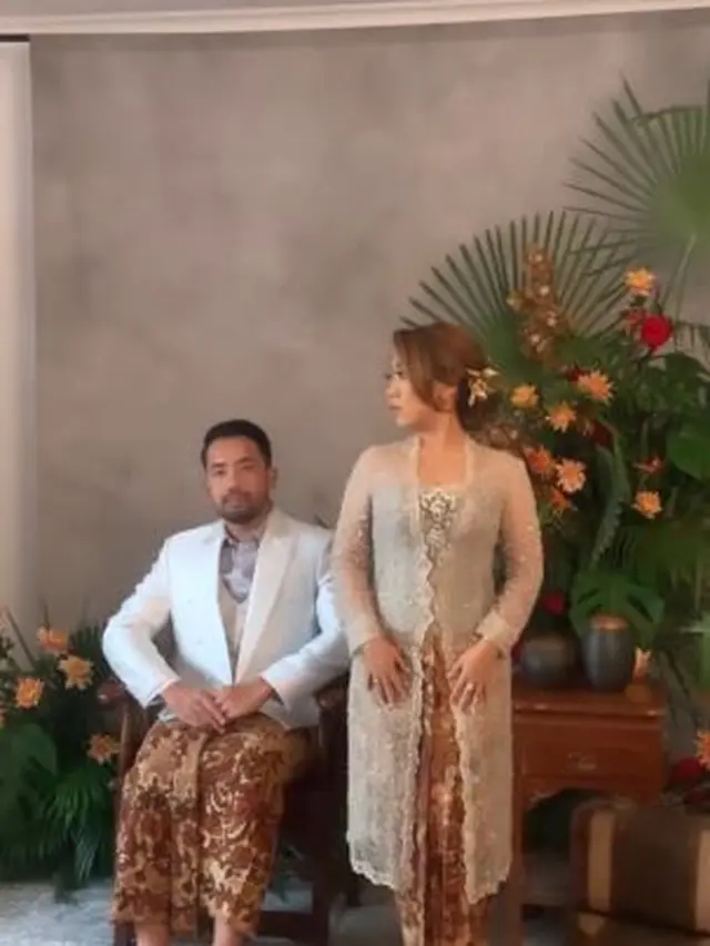 Segera Menikah, Ini 6 Potret Prewedding Kiky Saputri dan Muhammad Khairi (Sumber: Instagram/revalhairstylist)