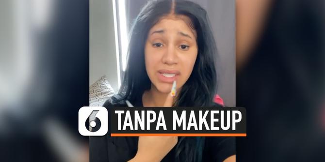 VIDEO: Cardi B Pamer Wajah Tanpa Makeup dan Bibir Pecah-Pecah