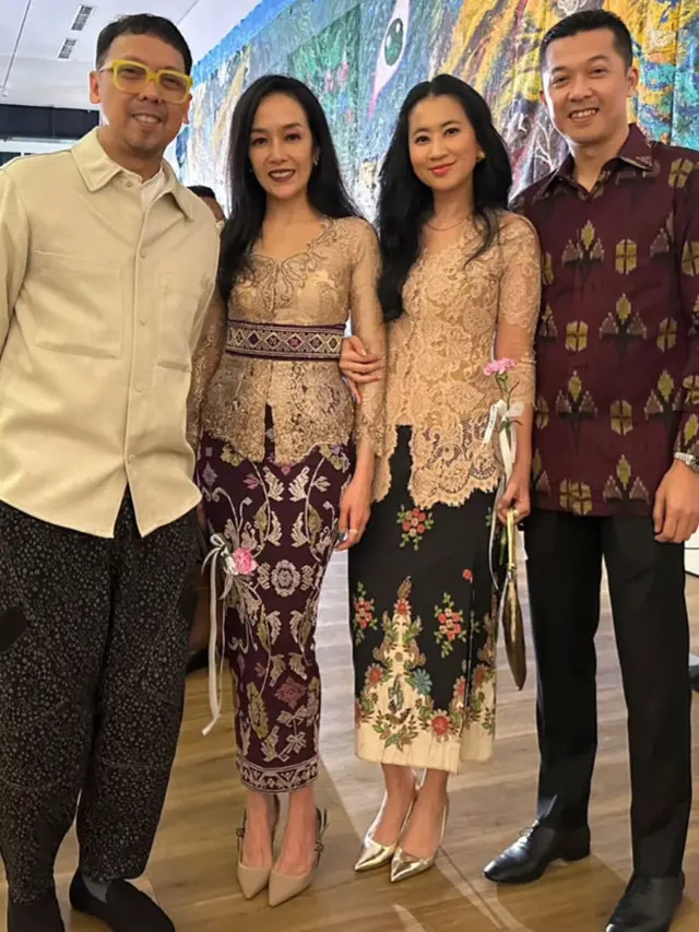 Tamu Resepsi Mikha Angelo dan Gregoria Mariska Tunjung.