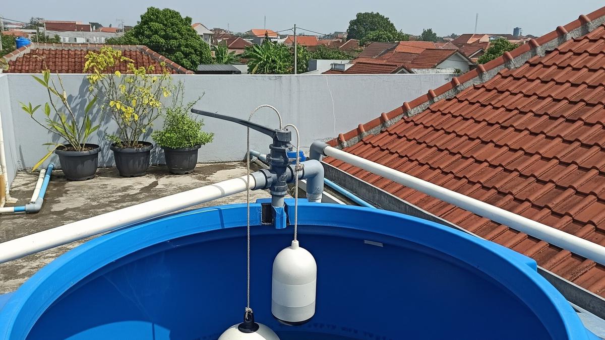 Perbedaan Pelampung Otomatis Toren Air Versi Mekanis dan Elektrik, Mana Lebih Efisien?