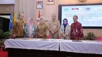 Penandatanganan perjanjian kerja sama optimalisasi pendapatan daerah antara Bank Bjb dengan Pemda Kota dan Kabupaten Wilayah Provinsi Banten. (foto: dok. bank bjb)