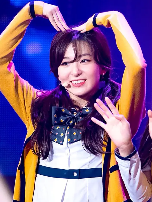 Saat ditanya bagaimana Sunmi tahu semua tentang Seulgi. Sunmi pun menjelaskan bahwa ia menjelaskan jika dirinya mencari tahu tentang Seulgi di internet. (Foto: instagram.com/seulgiredvelvet)