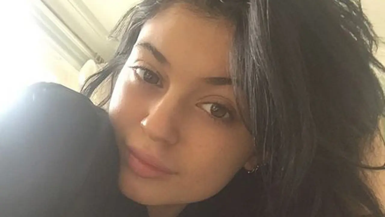 Foto Selfie tanpa makeup