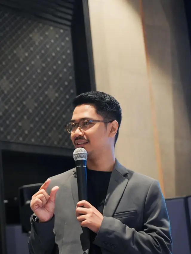 CEO Mentorbox.id Iskandar menjelaskan mengenai keunggulan program mentorbox.id yang ditujukan bagi calon tenaga kerja profesional agar siap menghadapi dunia kerja di era digital. (Liputan6.com/Jayadi Supriadin)