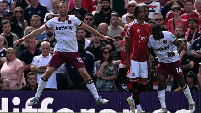 Selebrasi pemain West Ham saat melawan Manchester United