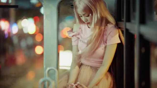 Inspirasi Outfit Valentine Pink ala Irene Red Velvet. [@renebaebae]