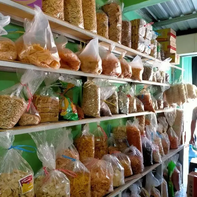 Rekomendasi Tempat Beli Snack Kiloan di Jogja