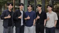 Cara Pose Foto Bersama Teman biar Nggak Kaku dan Tetap Aesthetic, Anti Mati Gaya