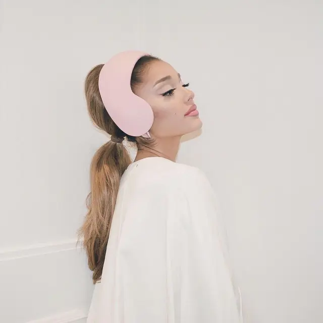 Profil dan Fakta Menarik Ariana Grande yang Jadi Pemeran Utama di Film \'WICKED\'. (instagram/arianagrande)