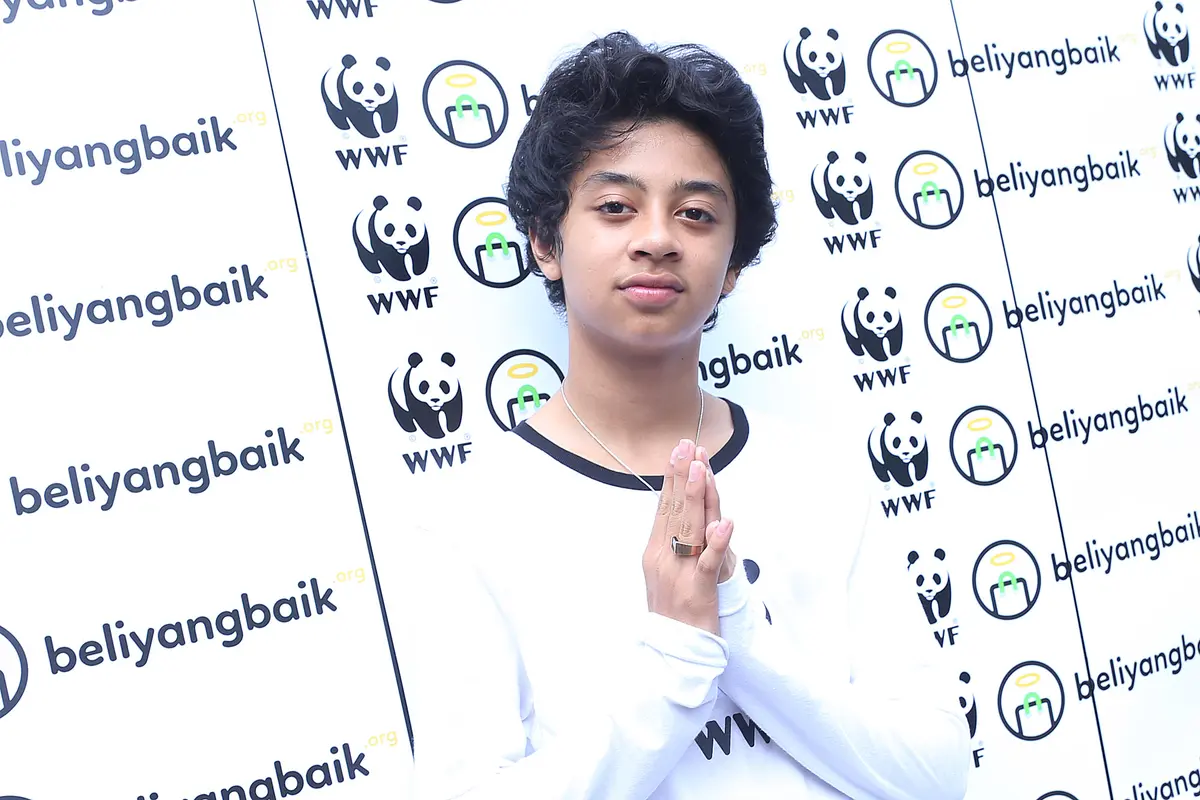 Bastian Steel