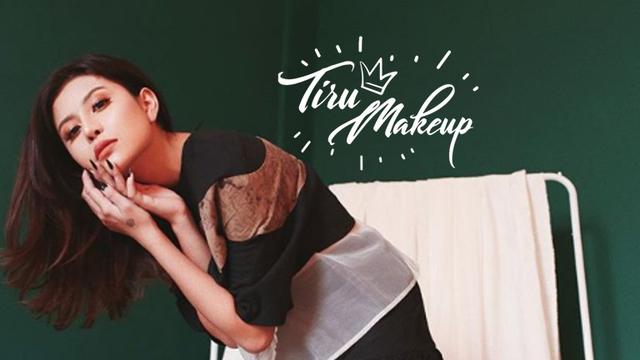 Tiru Makeup: Awkarin dalam Balutan Makeup Bold yang Memesona