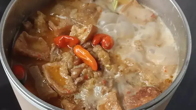 Resep krecek tahu kerupuk kulit. (dok. Cookpad @tri_thomas)