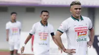 Striker PSS Sleman, Cristian Gonzales, saat melawan Persita Tangerang pada laga Liga 2 di Stadion Benteng Taruna, Tangerang, Jumat (26/10/2018). Kedua tim bermain imbang 1-1. (Bola.com/M Iqbal Ichsan)