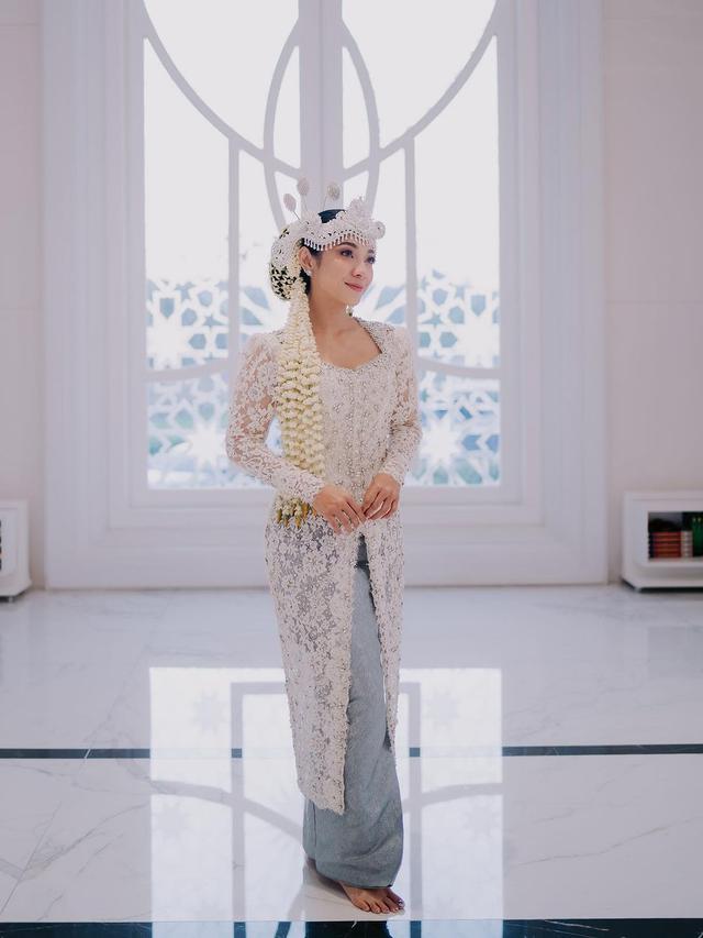 7 Momen 'Pernikahan' Dinda Kirana dan Jonathan Frizzy Ini Bikin Netizen Terkejut