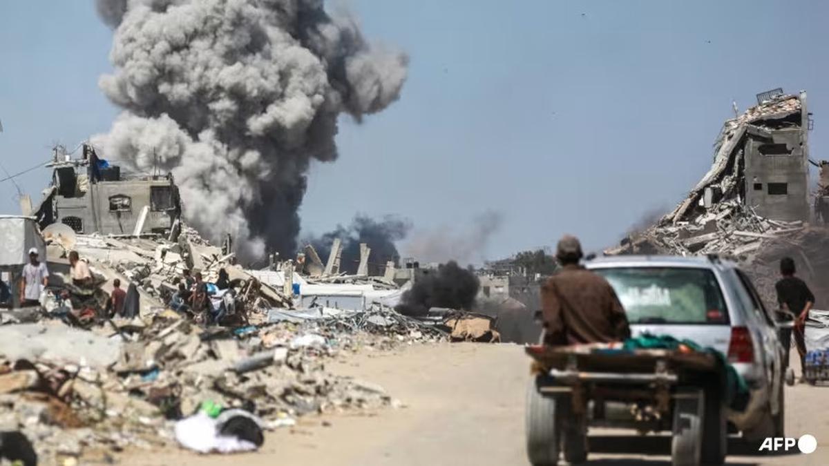 Israel Hantam Gaza Lagi, 30 Orang Tewas Termasuk Jurnalis dan Staf Layanan Penyelamatan