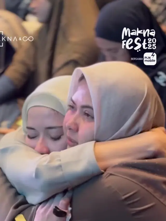 Potret Iris Wullur Ikut Kajian Bertajuk Titik Terendah. (instagram/Potret Iris Wullur Ikut Kajian Bertajuk Titik Terendah. (instagram/maknafest))